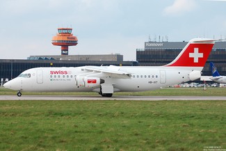 HB-IXT - Swiss - Avro Regional Jet RJ100  by Thomas Goldschrafe